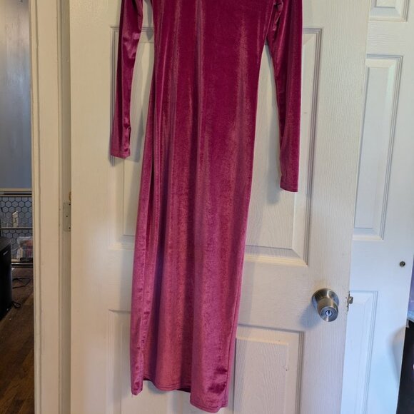 Long Sleeve Maxi Open Back Magenta Velvet Dress - Picture 2 of 5